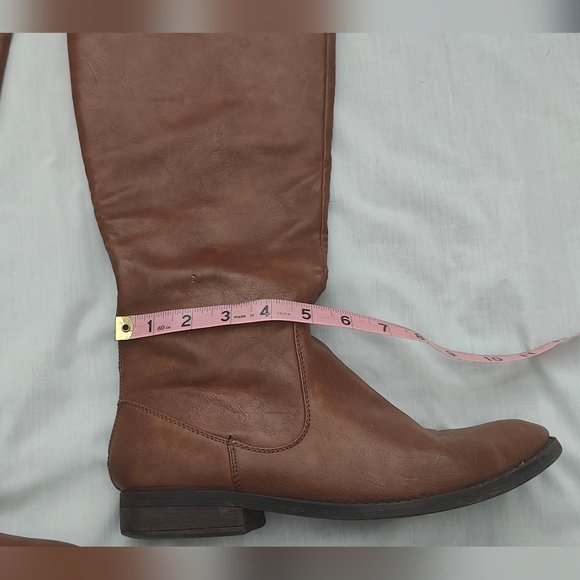 Outlooks Knee-High - Low Heel Boots - Size 8.5M - Picture 9 of 13